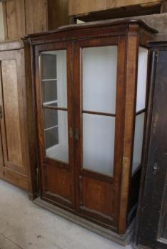 Vitrína biedermeier Vitrína biedermeier