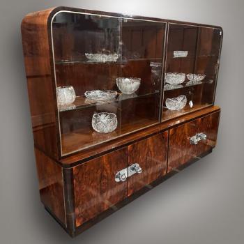 Vitrína Art-Deco Vitrína Art-Deco