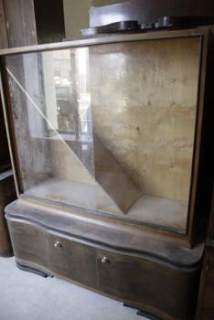 Vitrína art deco Vitrína art deco