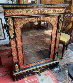 Boullová vitrína  Boullová vitrína